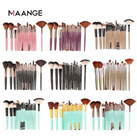 Комплект от 18 професионални четки за грим MAANGE