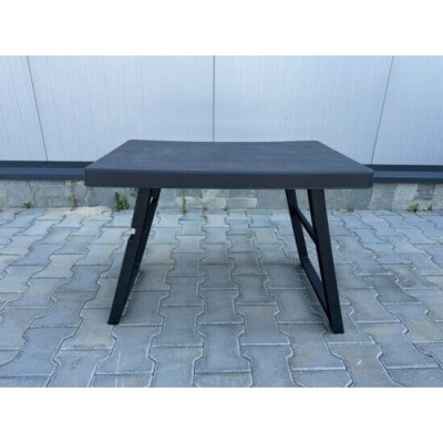 Сгъваема пластмасова маса