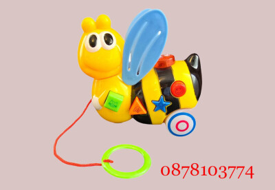 Музикална играчка за дърпане пчела, със звуци и светлини