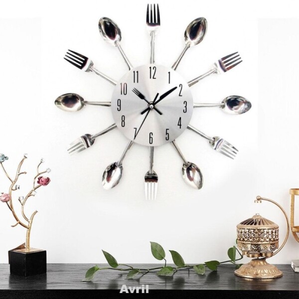 СТЕНЕН ЧАСОВНИК С ВИЛИЦИ И ЛЪЖИЦИ