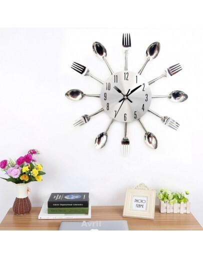 СТЕНЕН ЧАСОВНИК С ВИЛИЦИ И ЛЪЖИЦИ