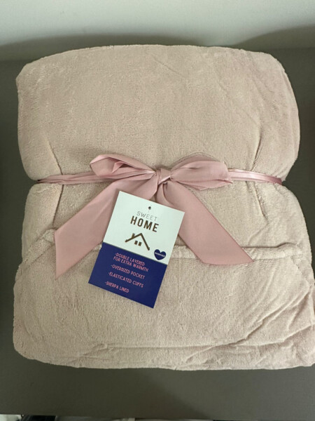 Дебело зимно одеяло с ръкави и качулка TOP QUALITY HOME SWEET