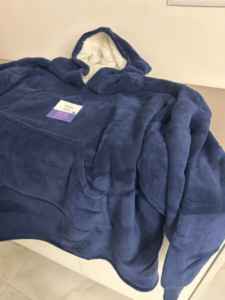 Дебело зимно одеяло с ръкави и качулка TOP QUALITY HOME SWEET