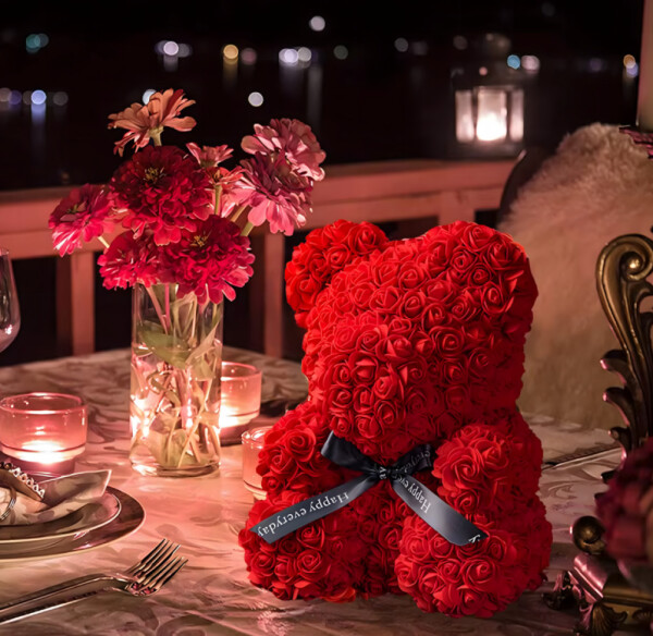 Плюшено мече с LED рози  - комплект вечни рози 25 см